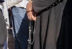 Uderzył siekierą i podpalił 68-latka. Ksiądz przyznał się do winy