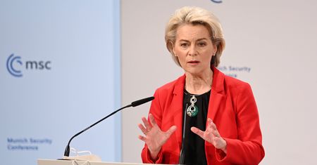 KE zapewnia, że Europie nie zabraknie gazu. "Mimo desperackich prób Gazpromu"