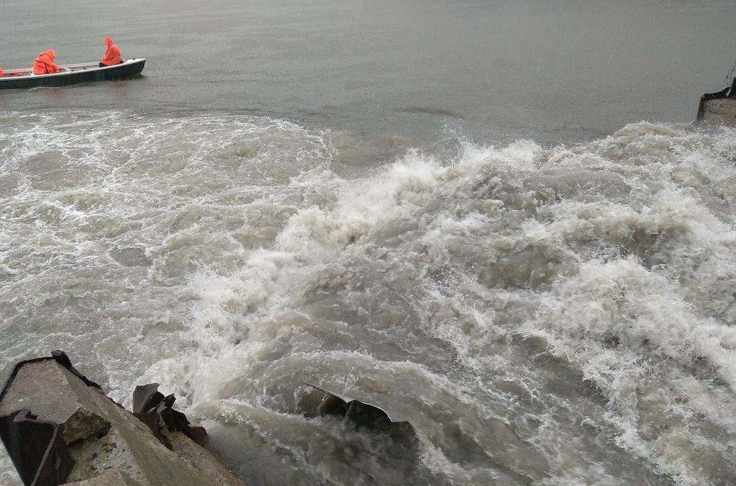 Awaria Czajki. Pogoda powiększa rozmiar katastrofy