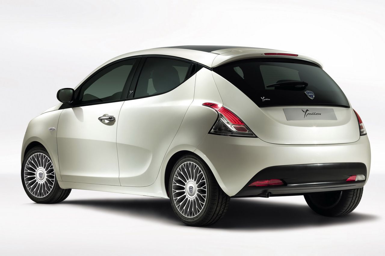 Lancia Ypsilon