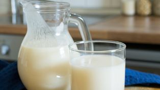 Nasze babcie piły codziennie, a my o wiele za rzadko. Działa na jelita i na podjadanie