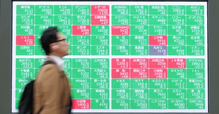 WIG20 rośnie. PKO BP i KGHM liderami odbicia na GPW