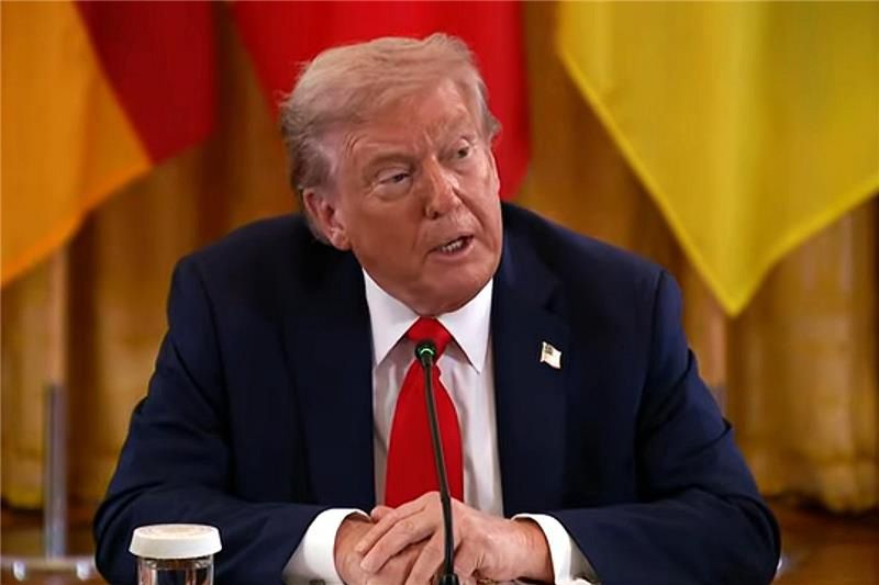 Trump po rozmowie z Zełenskim: musimy omówić potencjalną wymianę terytoriów