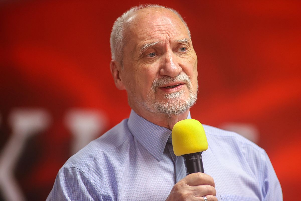 Antoni Macierewicz podczas zjazdu Klubów "Gazety Polskiej"