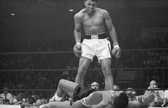 Amazon tworzy serial o legendarnym bokserze