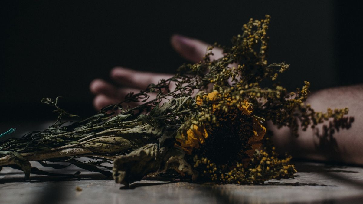 Ludzkie ciało rusza się nawet rok po śmierci.