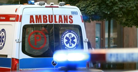 Przeładował broń gazową. Wycelował w lekarza i kierowcę karetki