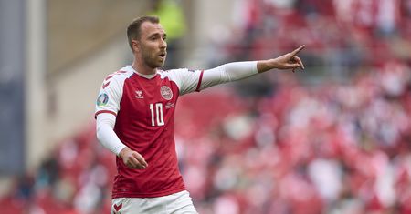 Euro 2020. Nowe doniesienia ws. Christiana Eriksena. Piłkarz trafi na stół operacyjny