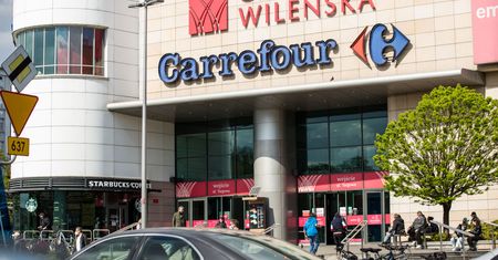 Carrefour otworzy sklepy we wszystkie niedziele. Wykorzysta popularny trik
