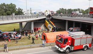 Warszawa. Wypadek autobusu na S8. Prokuratura: Kierowca zatrzymany