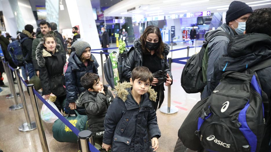 Kryzys na granicy. Kolejny samolot z migrantami odleciał z Mińska 