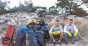 Jakub i Dawid posprzątali plażę między Helem a Juratą. Internauci zachwyceni