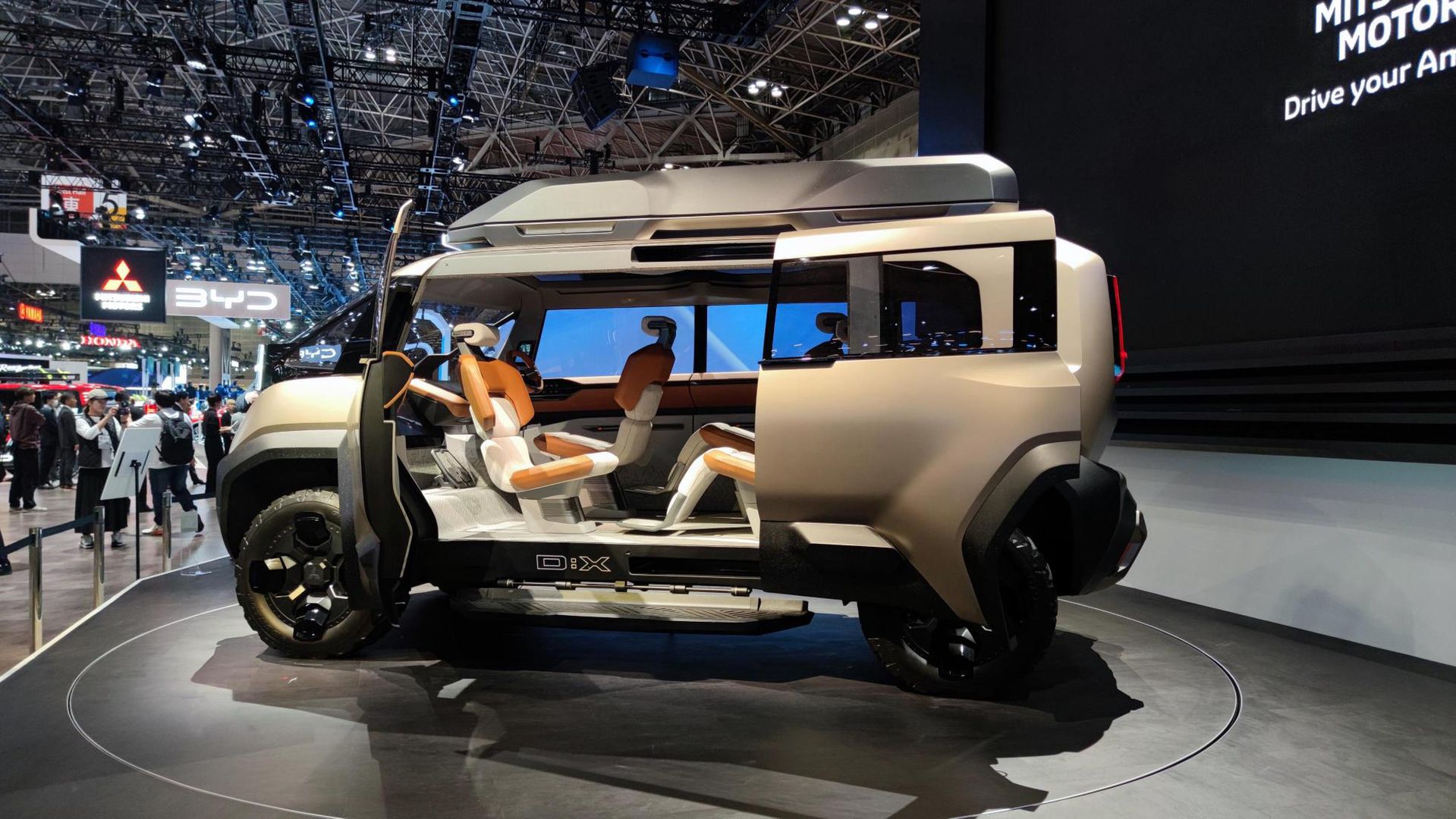 Mitsubishi D:X Concept