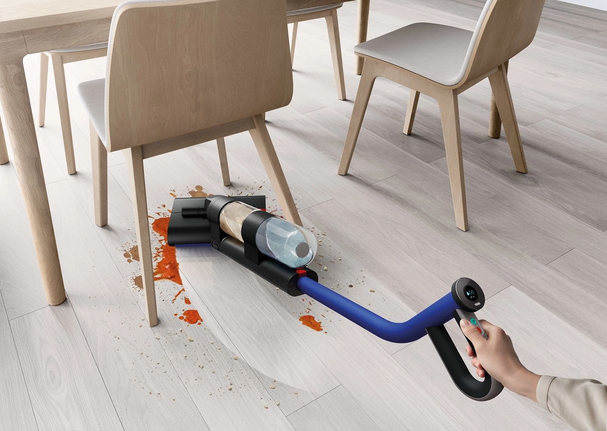 Odkurzanie Dyson Wash G1