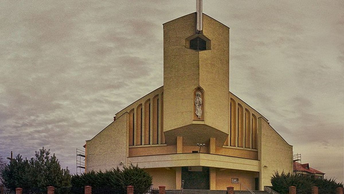 Kościół p.w. św. Barbary w Łęcznej. 