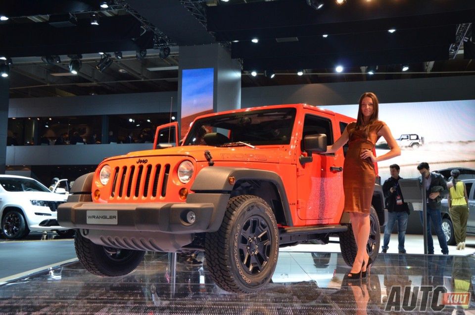 Hostessy z Paris Motor Show 2012 [galeria] 56
