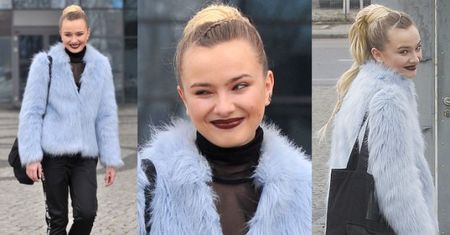 Natalia "nie umiem być suką" Nykiel w niebieskim futerku wychodzi z TVP (ZDJĘCIA)