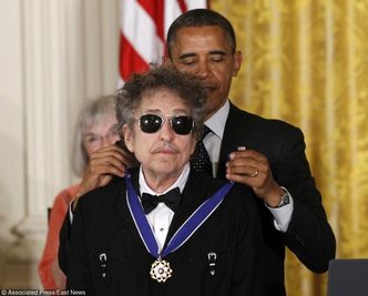 Bob Dylan skomentował otrzymanie Nobla! "Chcę wziąć udział w ceremonii!"