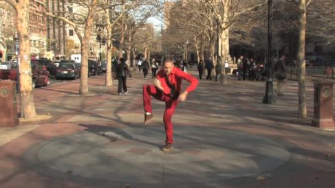 Elektroniczny taniec w formie timelapse - niesamowite! [VIDEO] 1