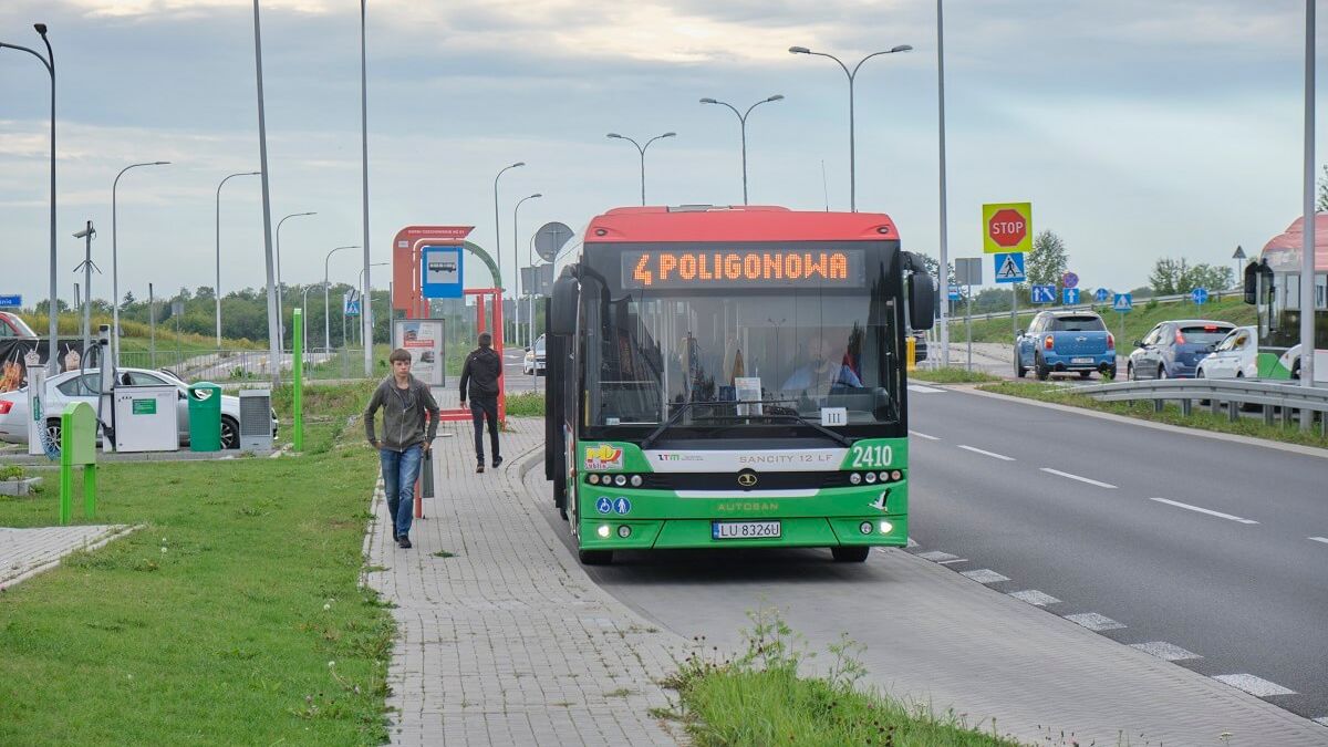 Autobus komunikacji miejskiej
