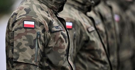 Żandarmeria Wojskowa zamyka magazyny. Mundury masowo ginęły