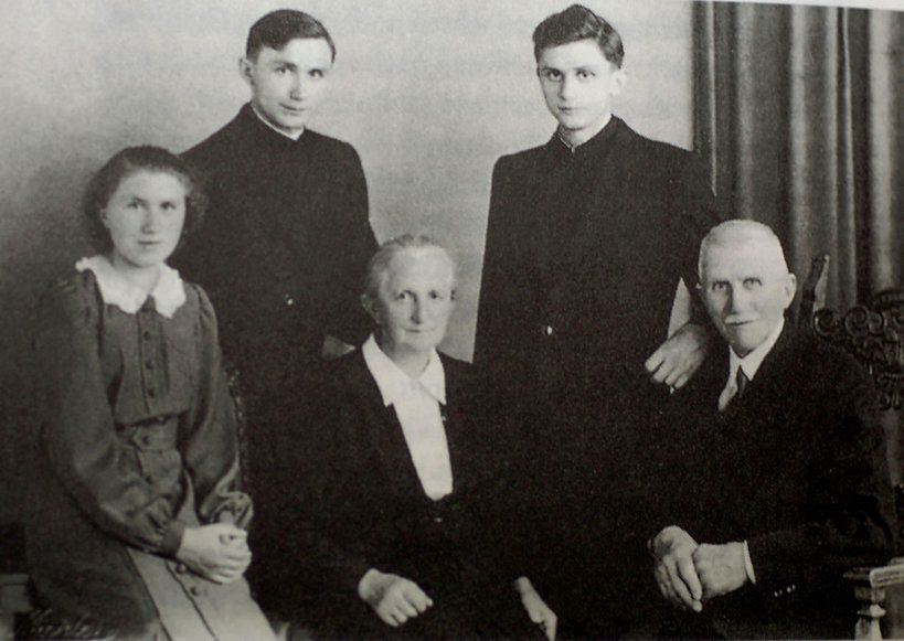 Rodzice i rodzeństwo Benedykta XVI 