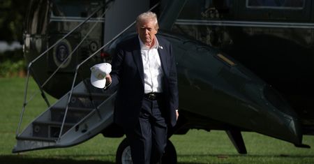 "Ukradli nasz biznes". Trump chce 100-proc. ceł na filmy