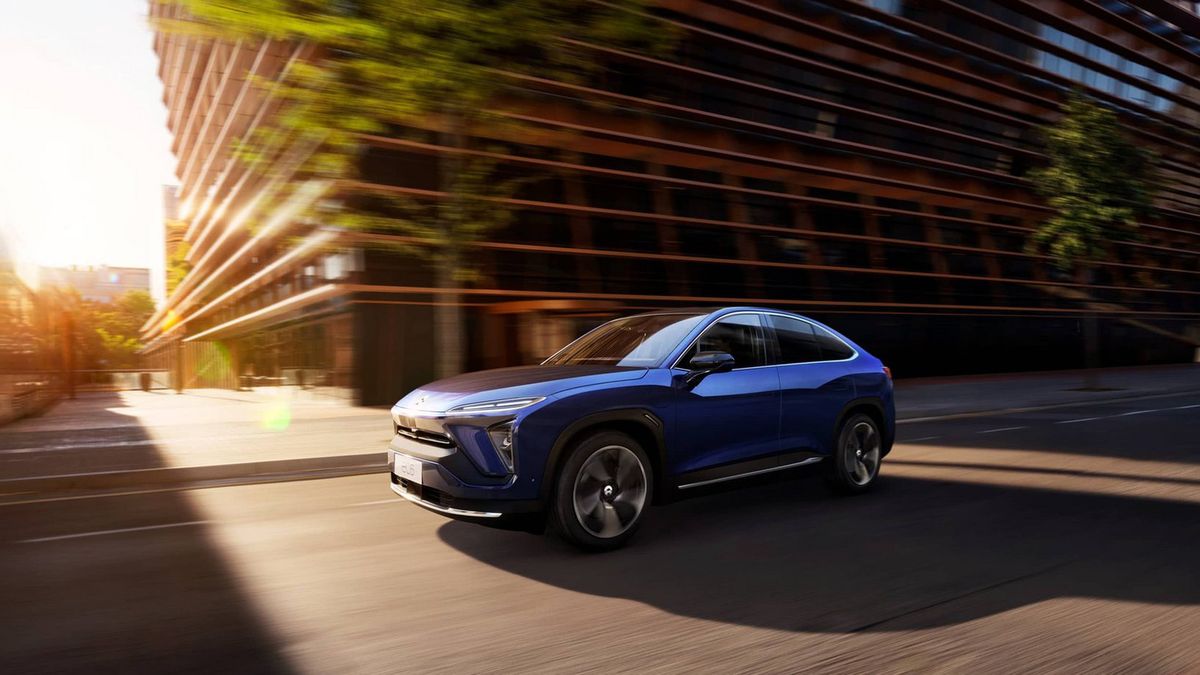 Nowy model EC6 jest SUV-em o linii coupe. Zresztą o bardzo zgrabnej linii