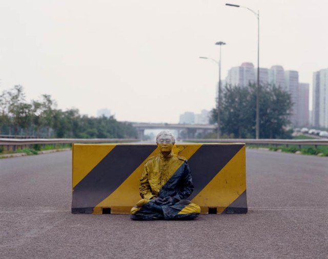 Liu Bolin - niewidzialny Chińczyk 37