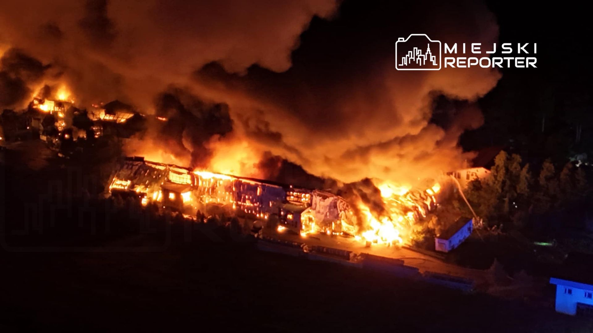Potężny pożar pod Warszawą.