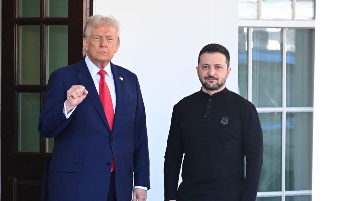 Donald Trump i prezydent Wołodymyr Zełenski podczas piątkowego, nieudanego spotkania w Białym Domu