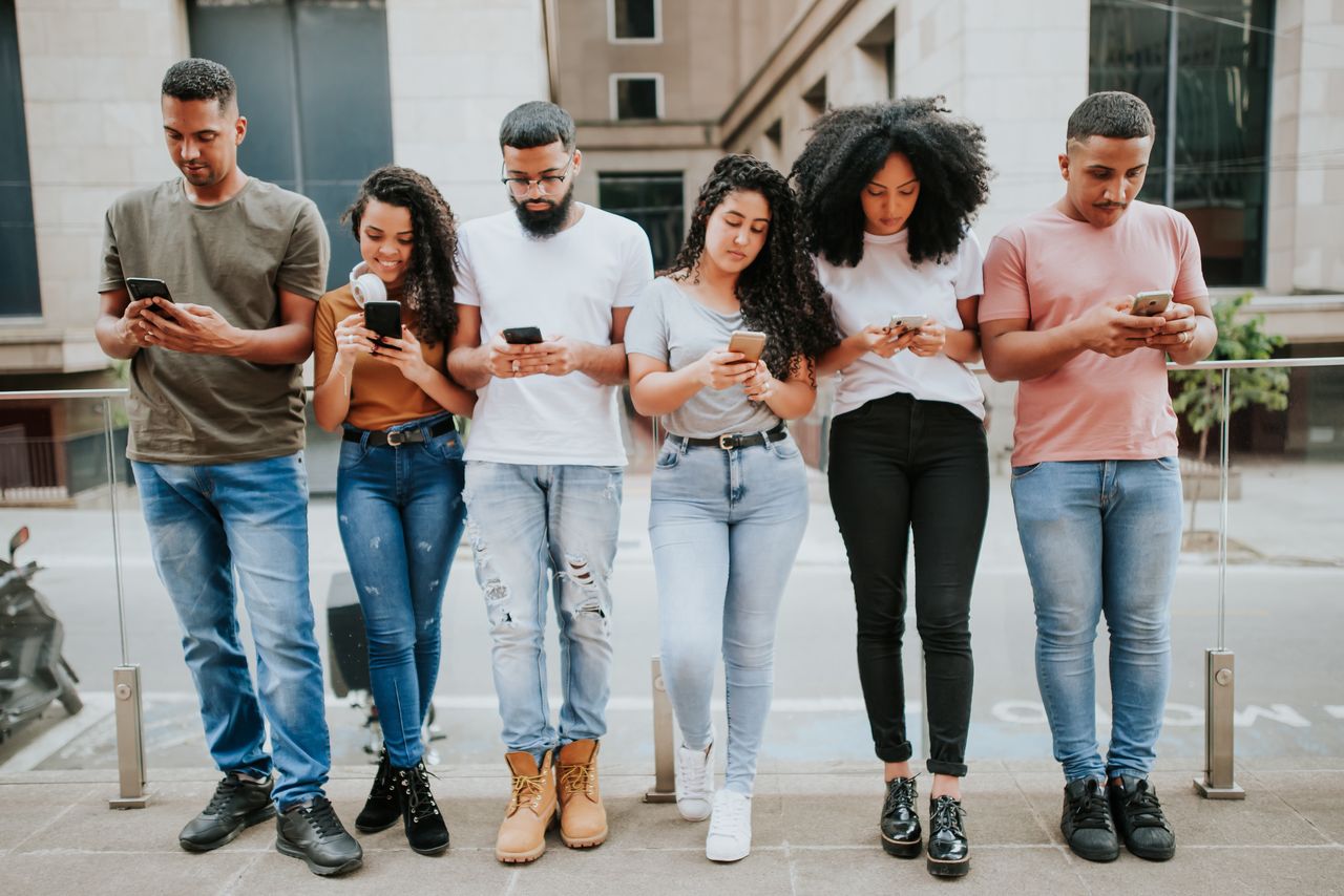 Najpopularniejsza mobilna gra świadczy o tym, że w pandemii mamy duży problem z miłością