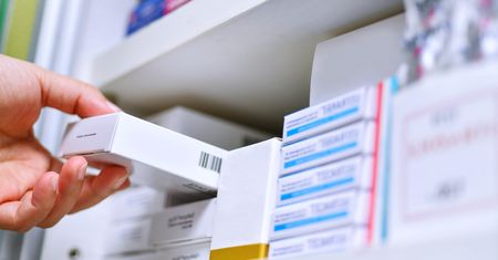 Leki na menopauzę – kiedy i dlaczego je stosować?
