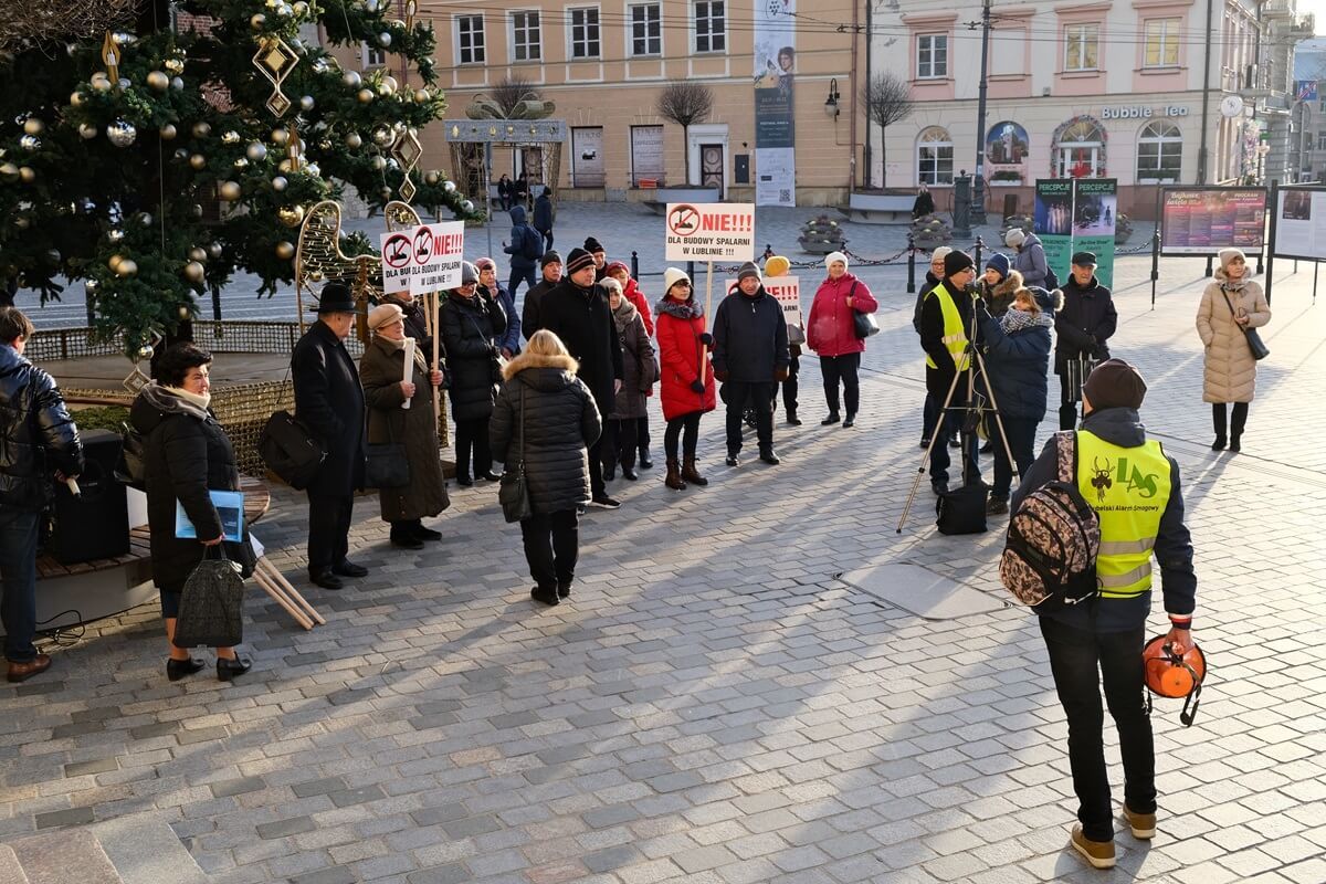 Protest mieszkańców przeciwko budowie spalarni śmieci w Lublinie