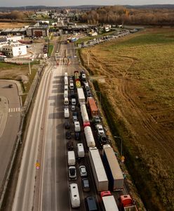 Siostra zakonna otoczona kordonem rolników. "Krzyczeli i filmowali"