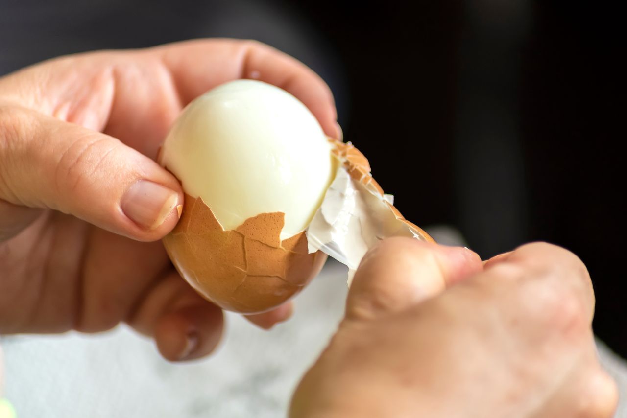 Struggle with peeling hard-boiled eggs? Try these tricks!
