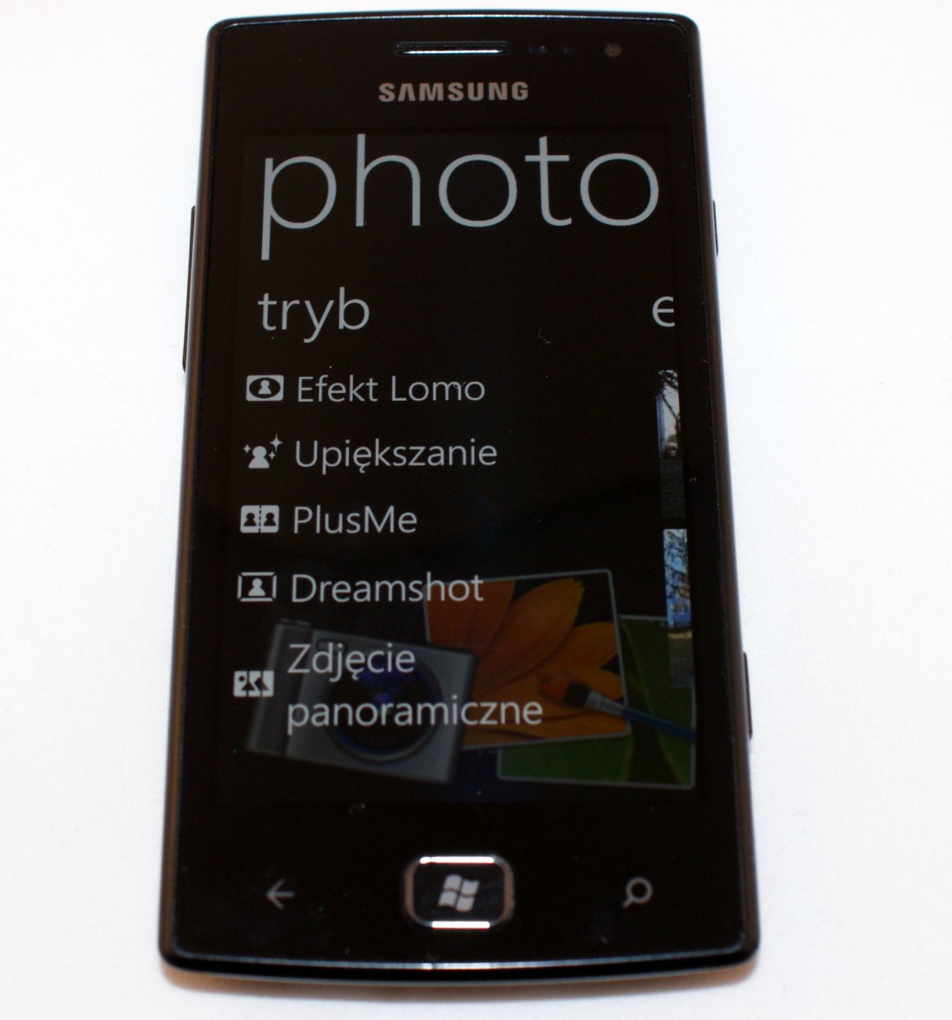 Samsung Omnia W - elegancki Windows Phone [test] 13