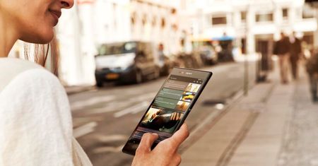 Sony pozostaje na rynku smartfonów, ale nie planuje rywalizacji z liderami