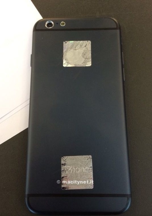 W skrócie: cena Galaxy K Zoom, HTC One mini 2 na zdjęciu i Play vs T-Mobile 13