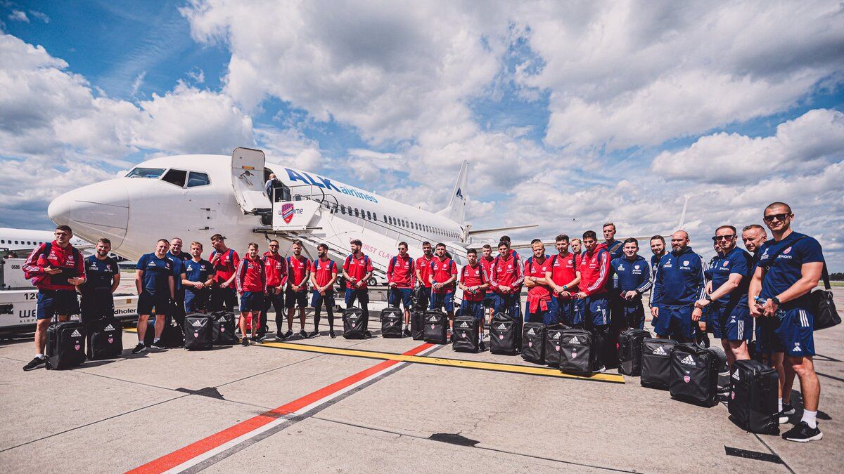 Raków Częstochowa przed wylotem do Azerbejdżanu