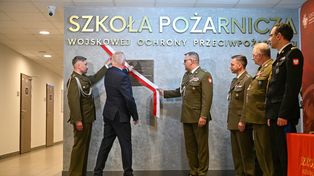 Otwarto Szkołę Pożarniczą Wojskowej Ochrony Przeciwpożarowej w Grupie. Uroczystość połączono ze świętem wojskowych strażaków