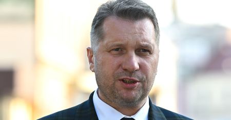 Czarnek uderzył w PO. Szef MEiN zdemaskowany