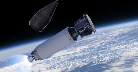 Solar Orbiter startuje w nocy. Przełomowa misja pomoże odkryć tajemnice Słońca [Wideo]