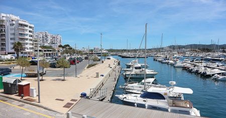 Spadł z trzeciego piętra hotelu na Ibizie. Nie przeżył