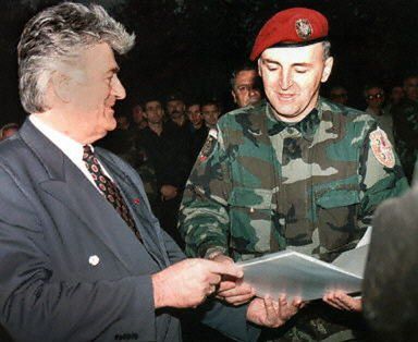Bośnia rozmawia z rodziną Karadżicia o jego poddaniu się