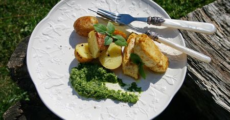 Złocisty dorsz z ziemniakami i pesto z rukoli