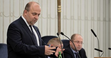 Nocne głosowanie Senatu. Przyjęto ustawę o Sądzie Najwyższym z błędem