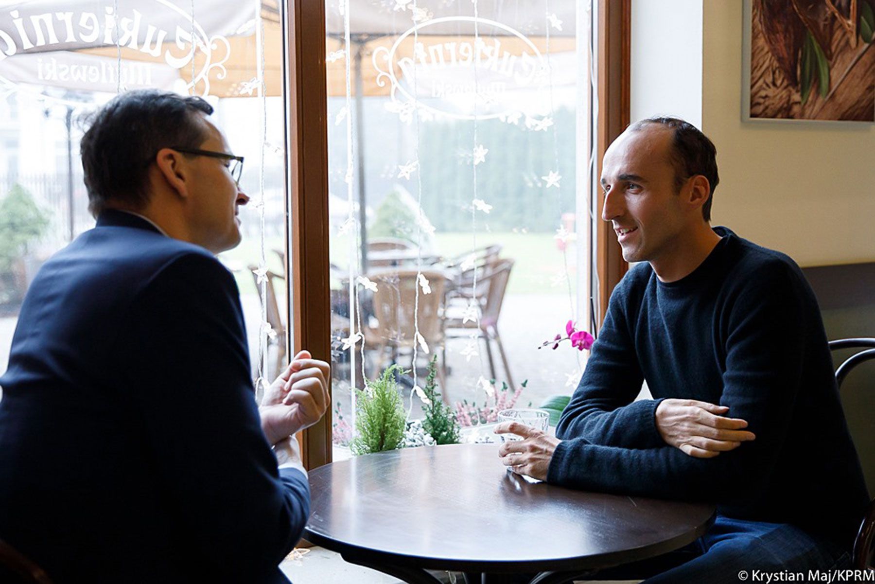 Premier Mateusz Morawiecki i Robert Kubica