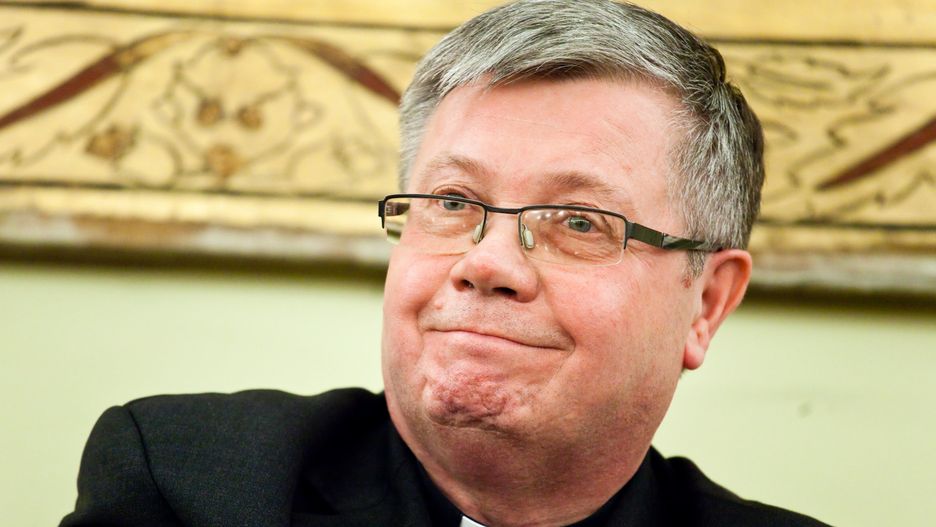Koronawirus w Polsce. Ks. prof. Alfred Wierzbicki: "Prezydentura nie jest warta życia ani jednego Polaka"