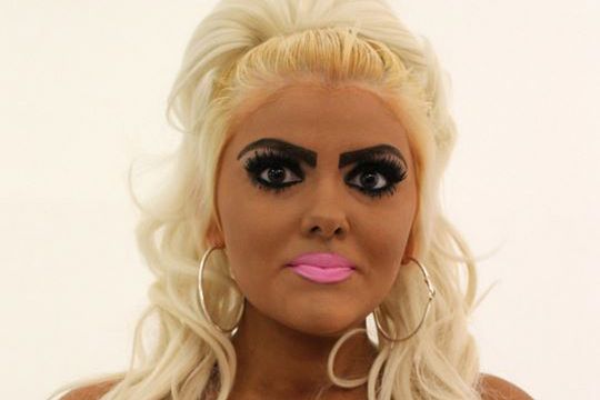 Z lalki Barbie w prawdziwą kobietę